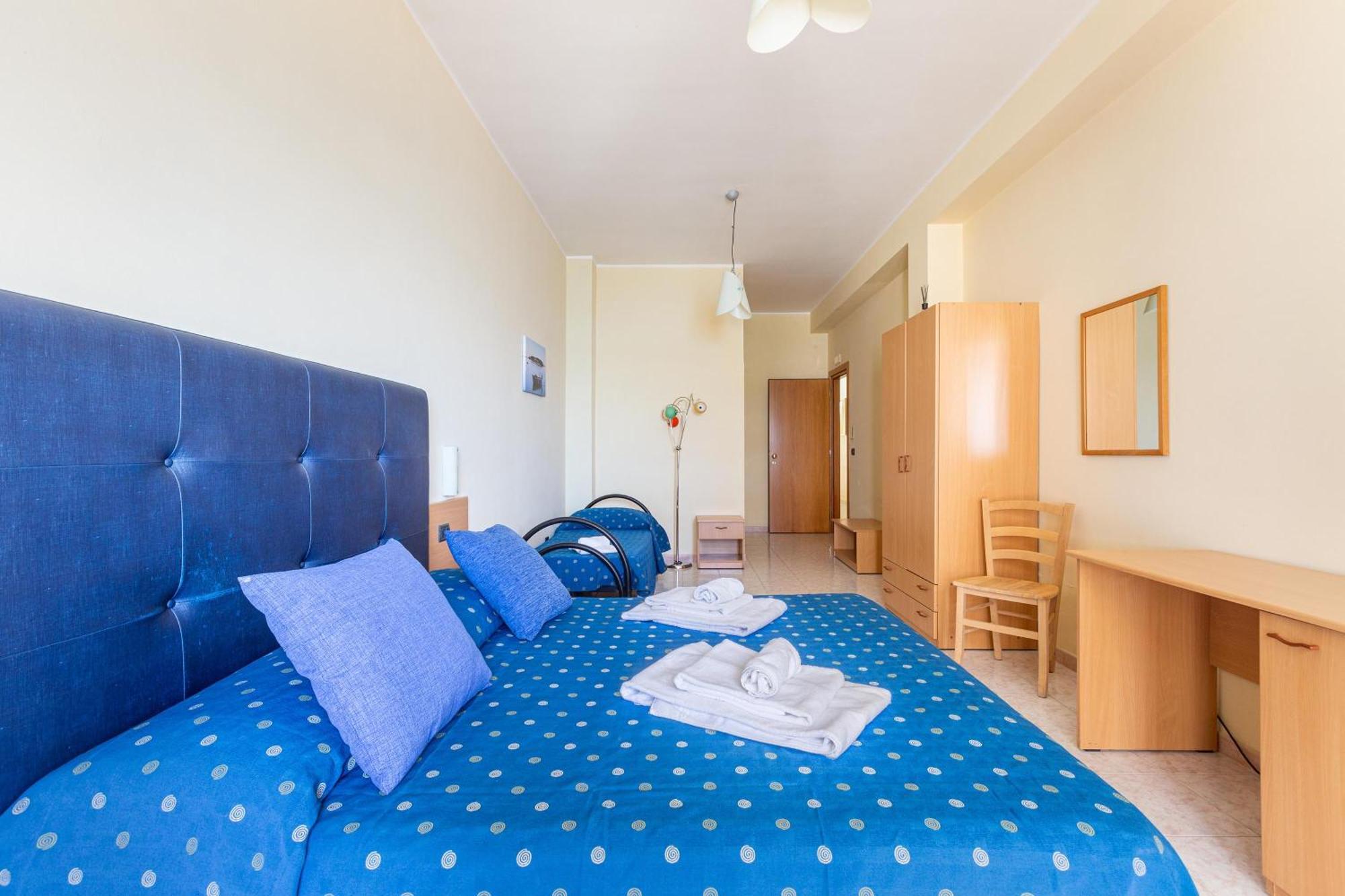 Hotel Il Riccio Porto Cesareo Exterior foto